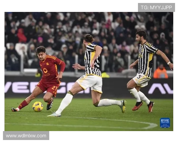 尤文图斯与罗马巅峰对决海报展现激情与荣耀的足球盛宴