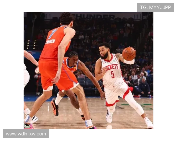 火箭与雷霆激战正酣NBA精彩比赛直播全程回顾与分析